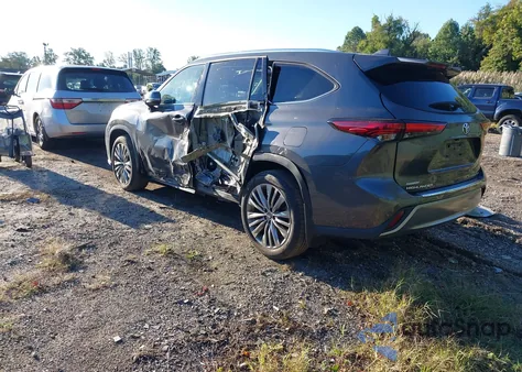 2021 Toyota Highlander Platinum z USA, uszkodzony, nr VIN 5TDFZRBH5MS138398